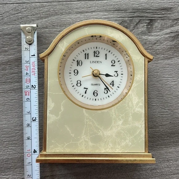 Vintage Linden Alarm Clock - Picture 13 of 14